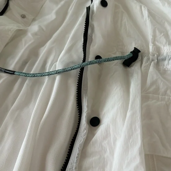 Free People Flowy Lightweight Windbreaker - White - XL